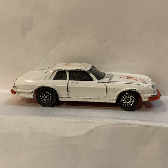 White  Calgary Flames #14 Jaguar XJ-S Corgi Juniors AD