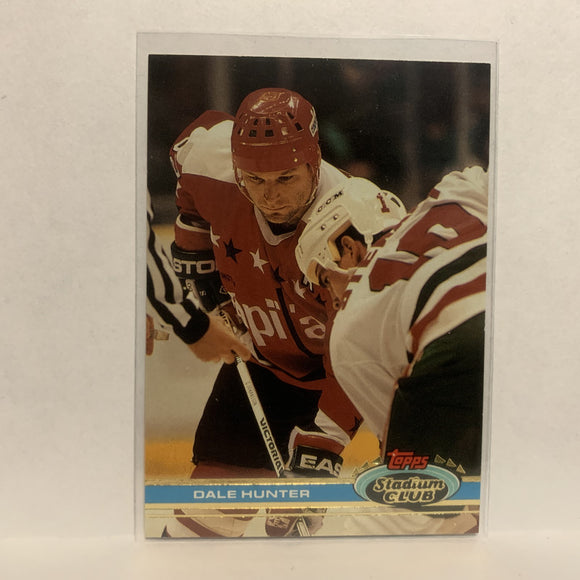 #164 Dale Hunter Washington Capitals  1991-92 Topps Stadium Club Hockey Card LO