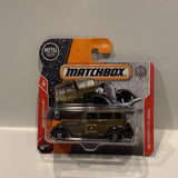 Brown Police Matchbox '33 Plymouth PC Sedan 5/30 MBX Rescue 2017 55/125 FHJ60 Matchbox  Short Card