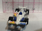 White F1 Racer V5330 2011 O44 Hot Wheels Diecast Car