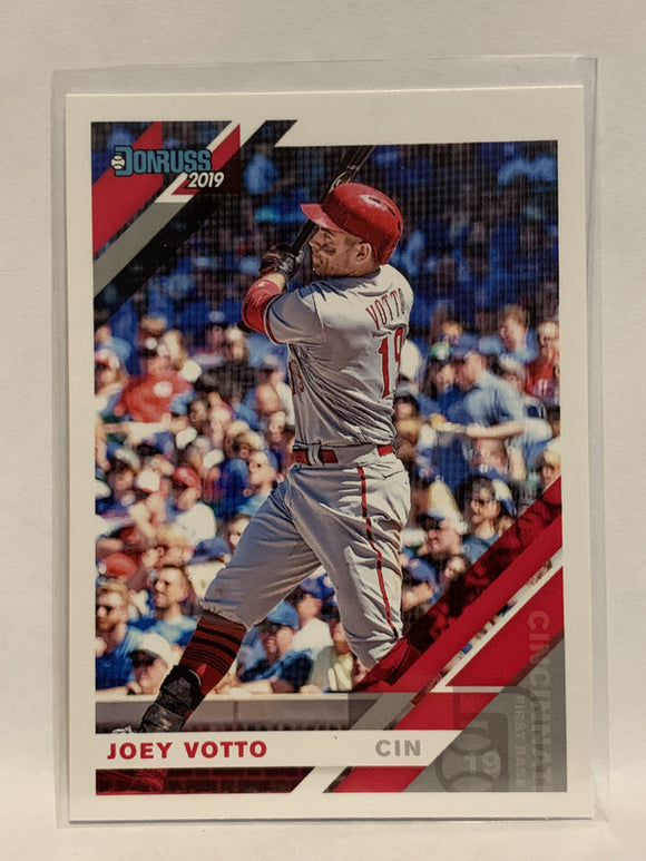 #148 Joey Votto Cincinnati Reds 2019 Donruss Baseball Card