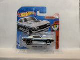 White '68 Copo Camaro Muscle Mania 2019 Hot Wheels Short Card New Diecast Cars AA