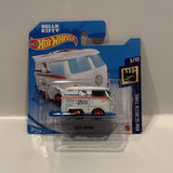 White Kool Kombi 3/10 HW Screen Time 2021 38/250 GRX94 Hot Wheels  Short Card