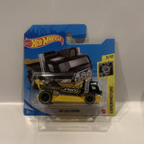 Black Yellow J-Tees Hauling The Haulinator 3/10 Experimotors 2021 34/250 GRX74 Hot Wheels  Short Card