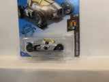 Silver 2 Jet Z HW Dream Garage 2018 Hot Wheels Long Card New Diecast Cars AA