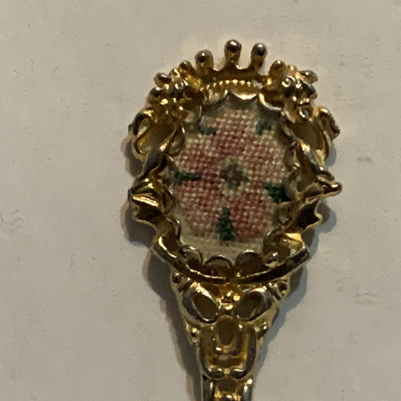 Cross Stitch Rose Collectable Souvenir Spoon BN