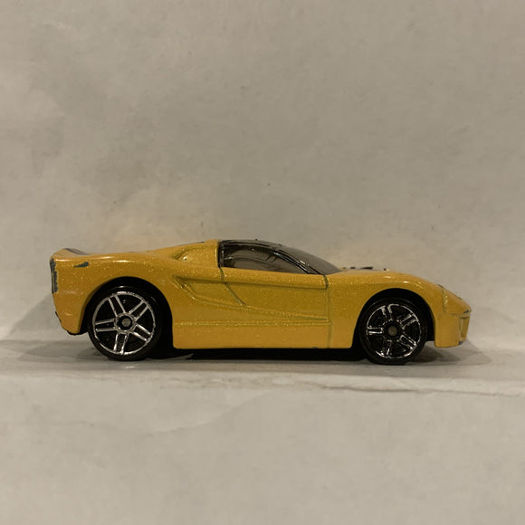 Yellow 40 Somethin' ©2001 Hot Wheels Diecast Car GM