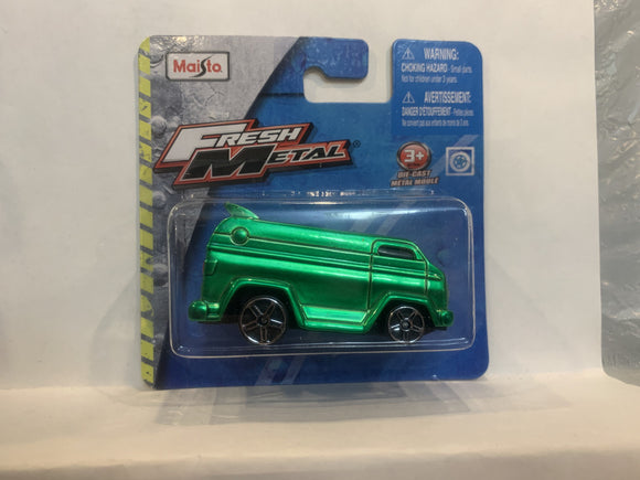 Green Vantasy 2018 Maisto Fresh Metal New Diecast Cars AA