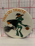 Truc ou Traite witch frog broom Halloween Button Pinback