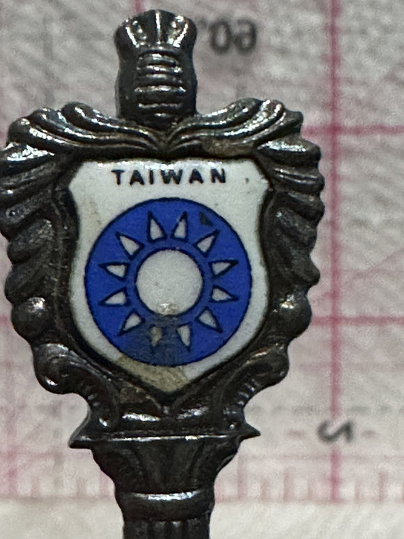 Taiwan Crest Emblem Silver Plated  Souvenir Spoon