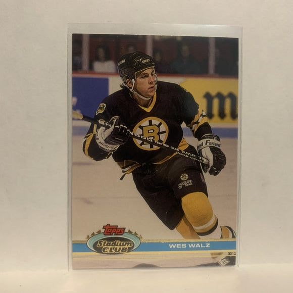 #325 Wes Walz Boston Bruins 1991-92 Topps Stadium Club Hockey Card LZ4