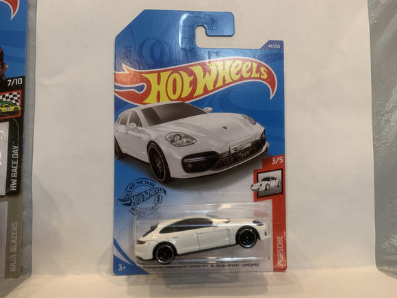 White Porsche Panamera Turbo SE-Hybrid Sport Turismo Porsche 2018 Hot Wheels Long Card New Diecast Cars AB