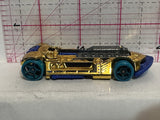 Gold CFG98 H52 2014 Hot Wheels Diecast Car