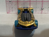 Gold CFG98 H52 2014 Hot Wheels Diecast Car