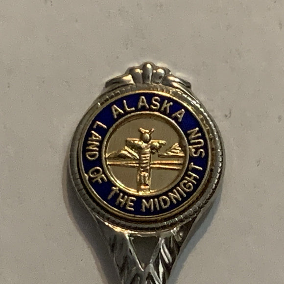 Alaska Land of the Midnight Sun Totem Pole Collectable Souvenir Spoon BS