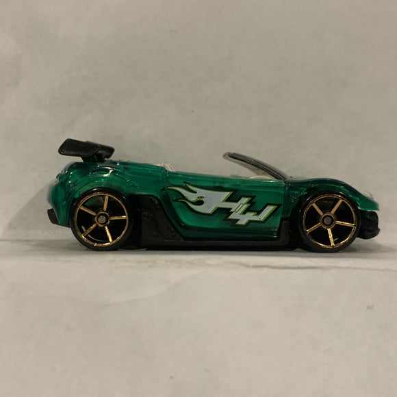 Green Trak-Tune ©2003 Hot Wheels Diecast Car GQ