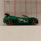 Green Trak-Tune ©2003 Hot Wheels Diecast Car GQ