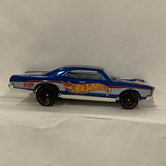 Blue 67 Pontiac GTO Hot Wheels Diecast Car BM