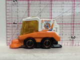 White Orange Sidewalk Cleaner FYP44 P10 2018 Matchbox Diecast Car