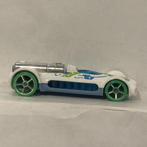 White Retro Active ©2010 Hot Wheels Diecast Car BH