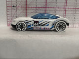 White Golden Arrow K29 2013 Hot Wheels Diecast Car