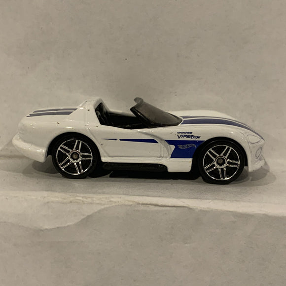 White Dodge Viper DVB06 ©2016, 1992 Hot Wheels Diecast Car BI