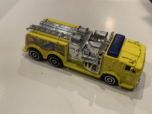 Yellow Doctor Waniac's Mutant Maniacs Fire Engine Hot Wheels Toy Car Vehicle