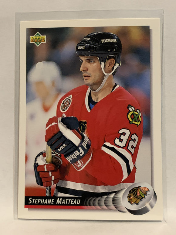 #540 Stephane Matteau Chicago Blackhawks 1992-93 Upper Deck Hockey Card