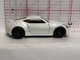 White Nissan 370z R0957 D28 Hot Wheels Diecast Car