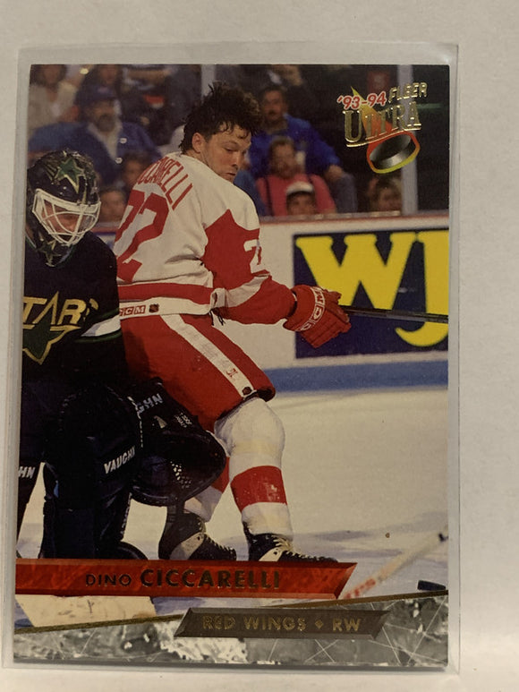 #32 Dino Ciccarelli Detroit Red Wings 1993-94 Fleer Ultra Hockey Card