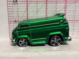 Green Vantasy  Maisto Diecast Car