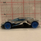 Silver Crescendo ©2016 Hot Wheels Diecast Car BG