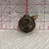 Quebec Fleur de li  Lapel Pin