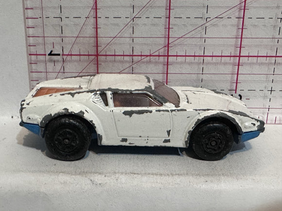 White #8 De Tomaso Pantera 1975 Matchbox Diecast Car
