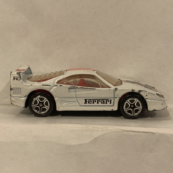 White  Ferrari F40 ©1988 Matchbox Diecast Cars CL