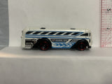 White Surfin School Bus 2000 Hot Wheels Loose Diecast Car 1/64 IP