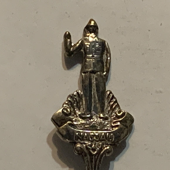 Nassau Fisherman Bahamas Collectable Souvenir Spoon CL