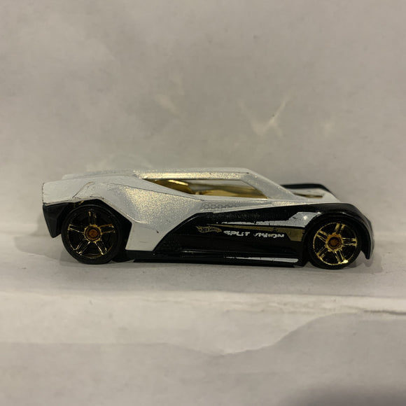 White  Split Vision Hot Wheels Diecast Cars CE