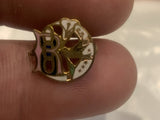 R Chain Bird Flower Lapel Hat Pin
