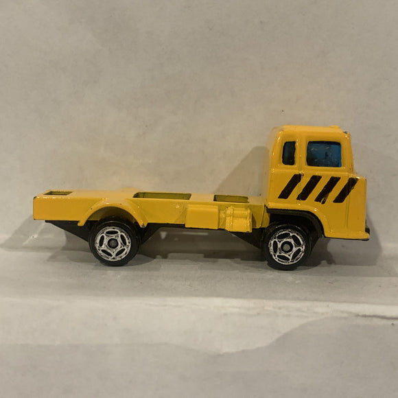 Yellow Semi Flat Deck Truck Unbranded Diecast Cars CQ