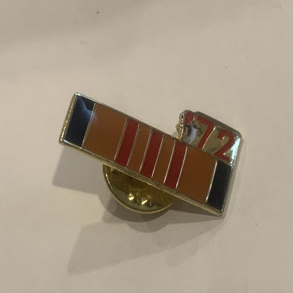 Army Ribbon '72 Lapel Hat Pin AK