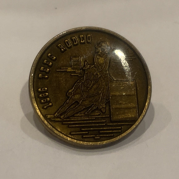 1986 Tees Rodeo Barrel Racing Logo Lapel Hat Pin AO