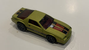Green Iroc-Z V5310 Hot Wheels Toy Diecast Car