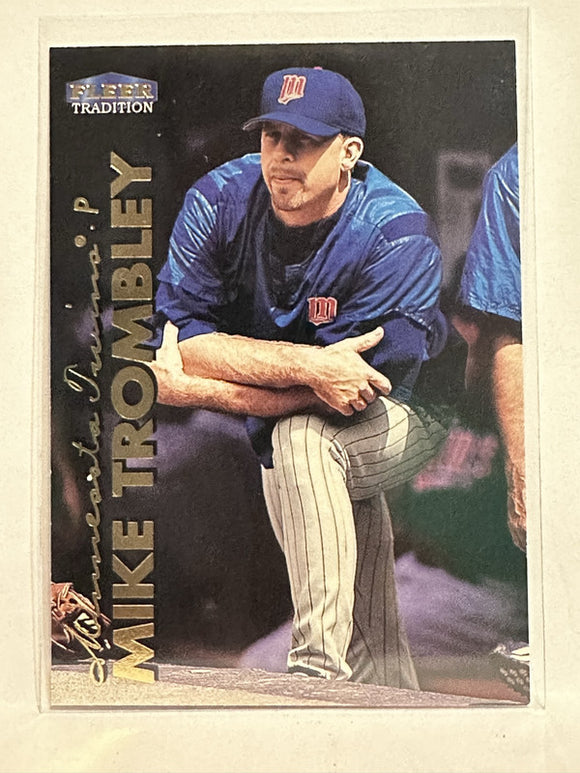 #563 Mike Trombley Minnesota Twins 1999 Fleer Tradition Baseball Card