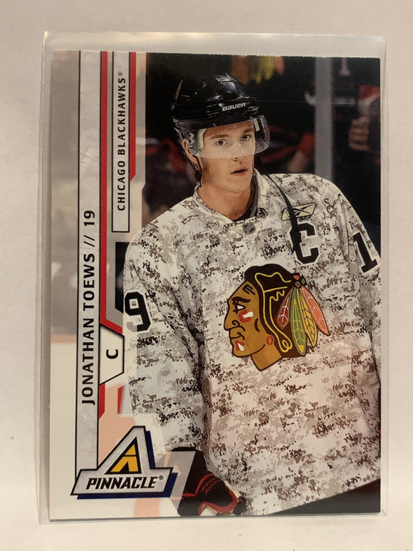 #157 Jonathan Toews Chicago Blackhawks 2011-12 Pinnacle Hockey Card  NHL