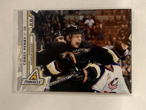 #199 Corey Perry Anahiem Ducks 2011-12 Pinnacle Hockey Card  NHL