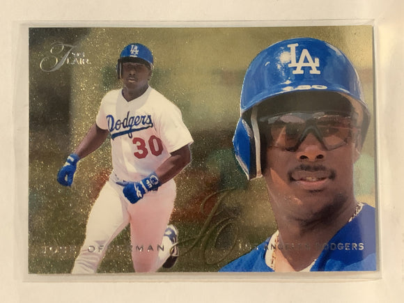 #369 Jose Offerman Los Angeles Dodgers 1995 Flair Baseball Card