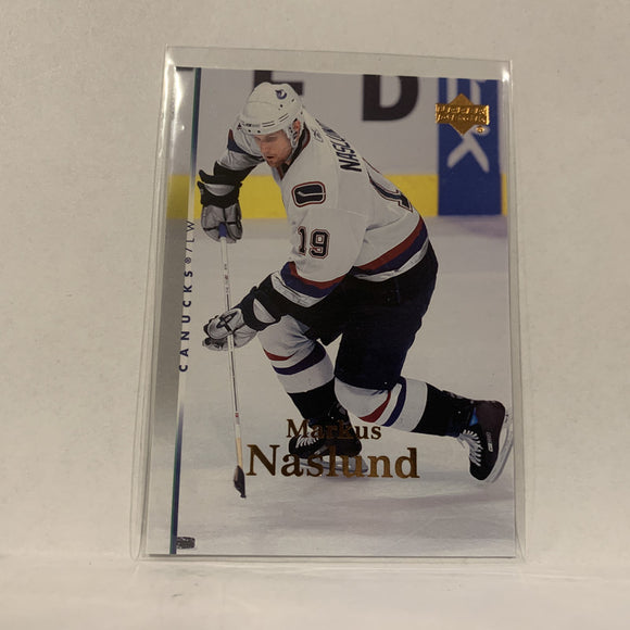 #33 Markus Naslund Vancouver Canucks  Series 1 2007-08 Upper Deck Hockey  Card A1F