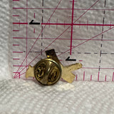 Derwent Red Cardinal Bird  Lapel Pin