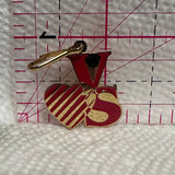Love Heart V S Zipper Pull  Lapel Pin